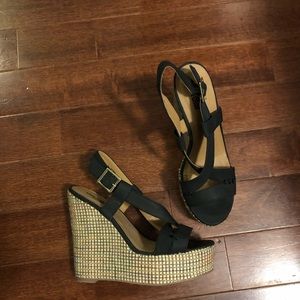 Black wedge shoes